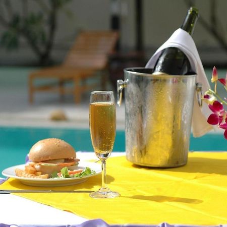 Yuzana Garden Hotel Янгон Екстер'єр фото