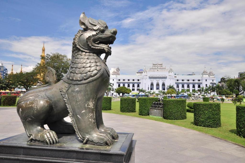 Yuzana Garden Hotel Янгон Екстер'єр фото