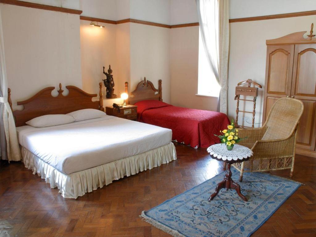 Yuzana Garden Hotel Янгон Екстер'єр фото