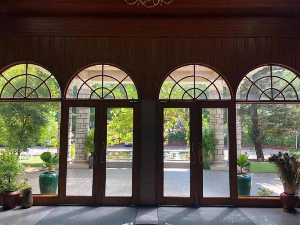 Yuzana Garden Hotel Янгон Екстер'єр фото