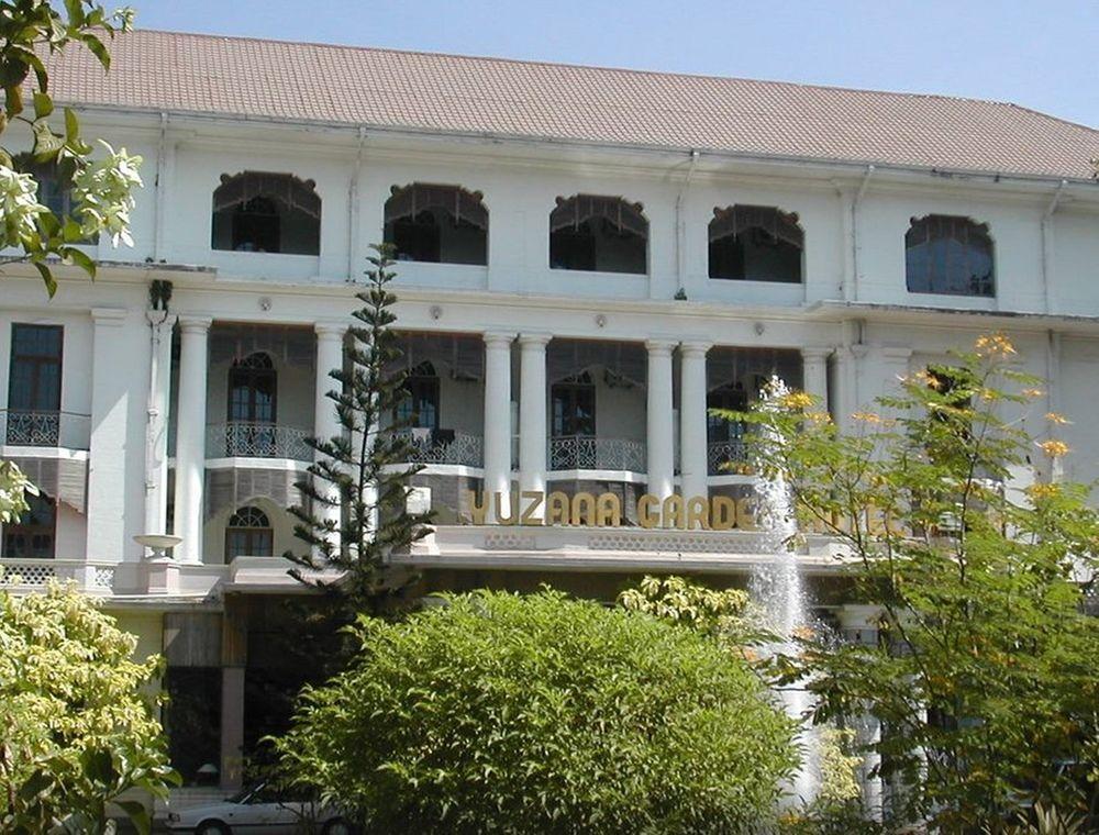 Yuzana Garden Hotel Янгон Екстер'єр фото