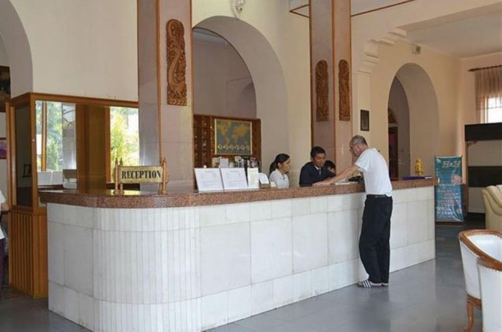 Yuzana Garden Hotel Янгон Екстер'єр фото